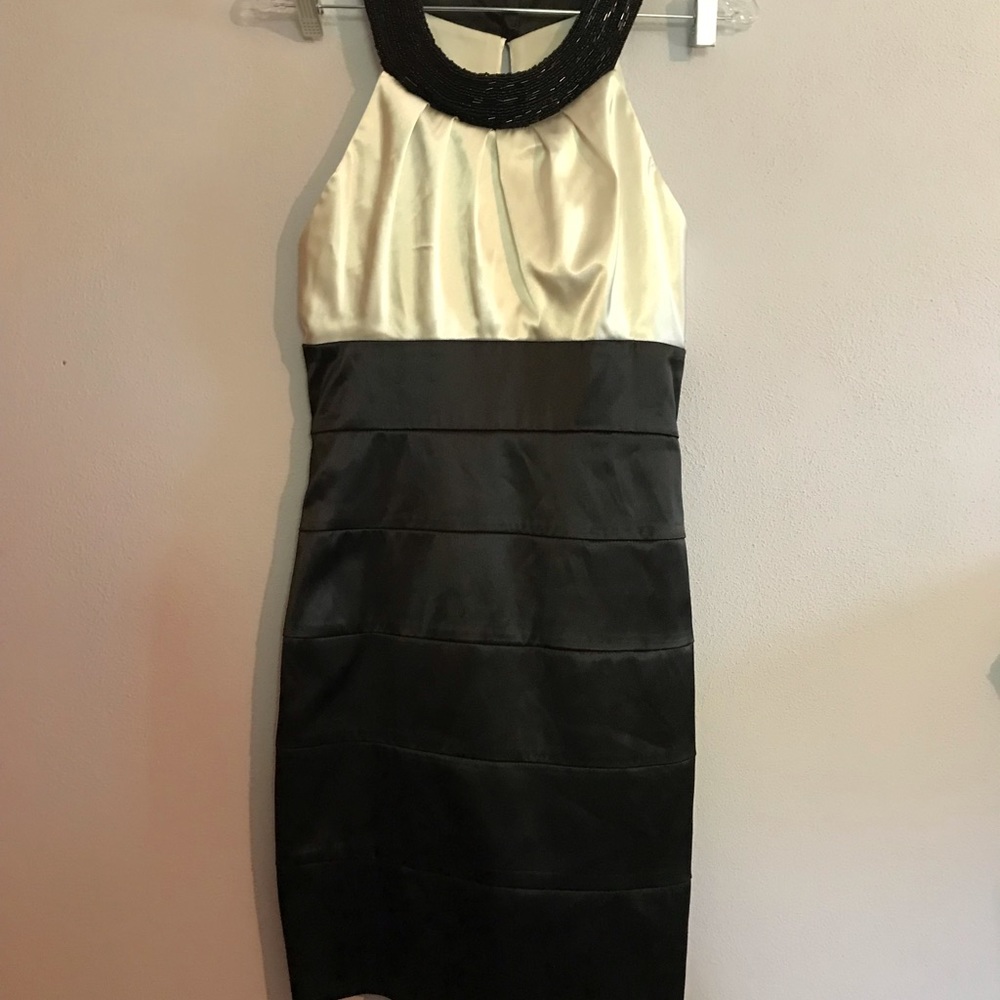 Formal dress. Size 9/10. By B. Smart